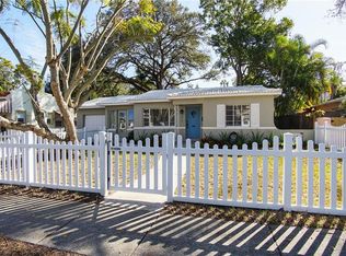216 17th Ave NE, Saint Petersburg, FL 33704