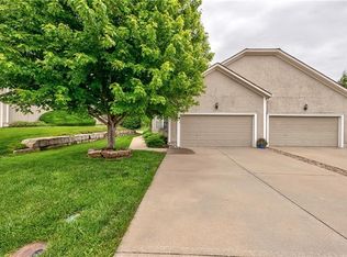 15581 Floyd St, Overland Park, KS 66223