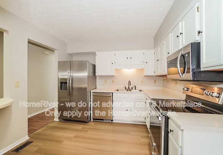 3560 Woody Way — Photo 7