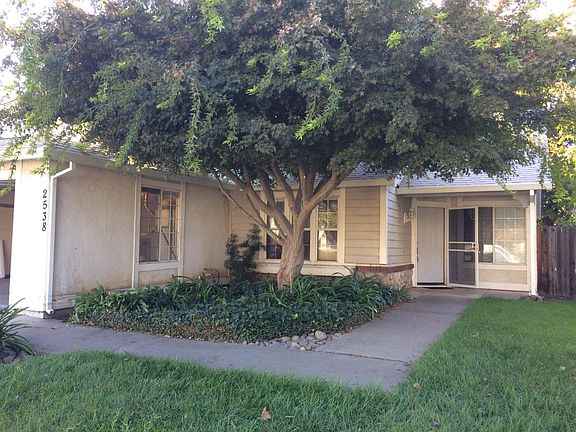 2nd image of 2538 Stoughton Way