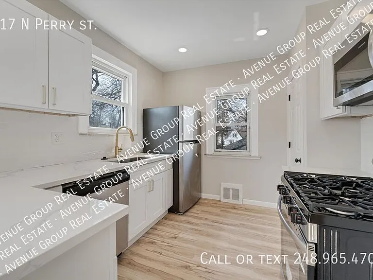 917 N Perry St — Photo 14
