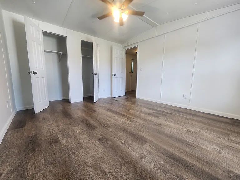 1559 Perry St SE — Photo 19