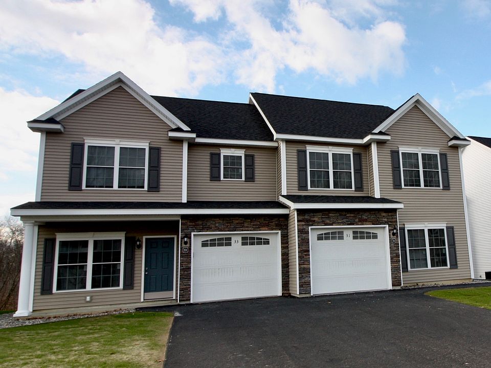 1st image of 33 Reutter Dr