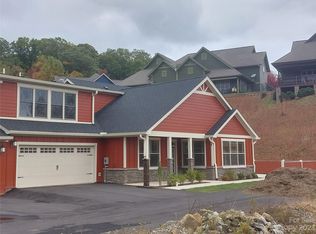 18 Brookstone Pl #R-2, Candler, NC 28715