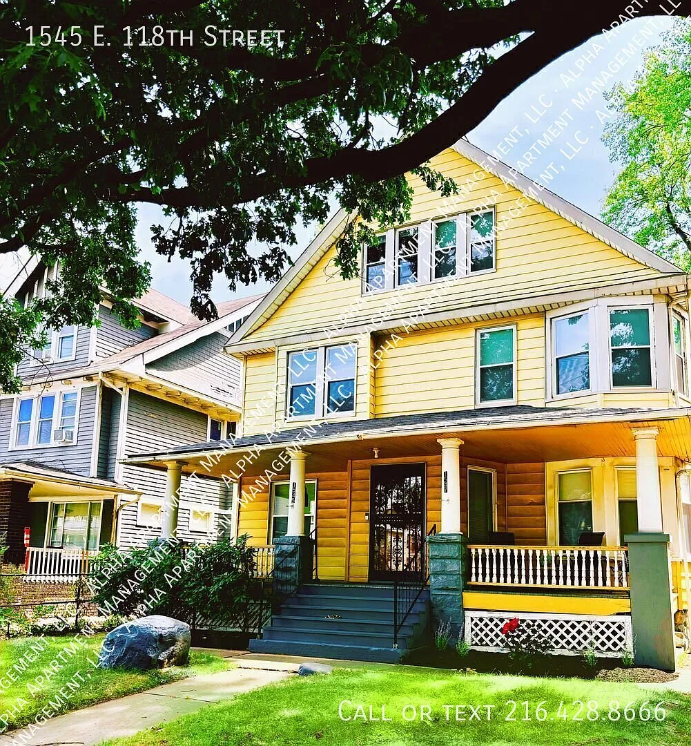3 bed, 1.0 bath, $2,400 — Photo 1