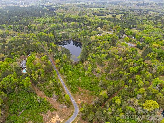 4th image of Springwood Lakes Rd