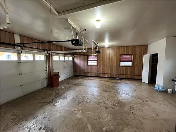 2nd image of 1217 Birchwood Dr