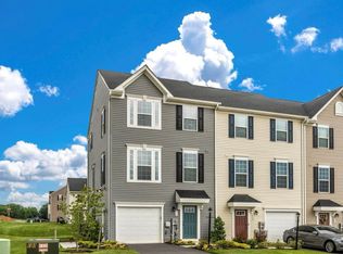 96 Absolution Dr, Hedgesville, WV 25427