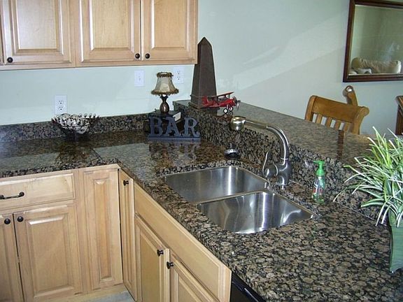 Granite & Stainless
