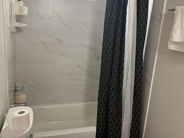 5229 Hillman St #E — Photo 7