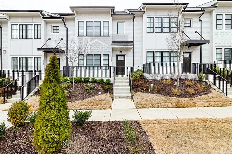 1963 Summit Trace Cir