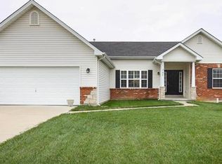 757 Pecan Hill Dr, Saint Charles, MO 63304
