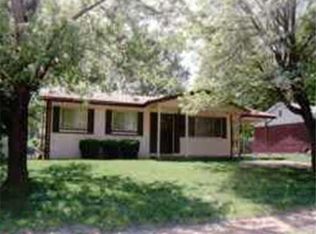 700 Undercliff Dr, Hazelwood, MO