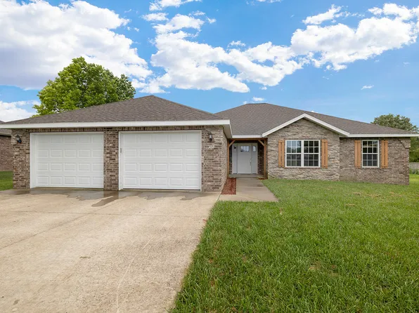 302 E 26th Street, Mountain Grove, MO 65711