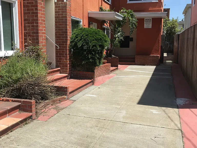 2915 Dohr St #E — Photo 1