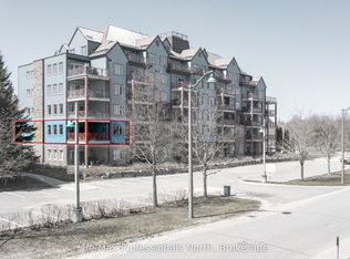 130 Steamship Bay Rd #207, Gravenhurst, ON P1P1Z9