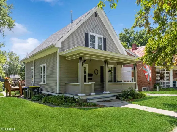 721 Brown St, Iowa City, IA 52245