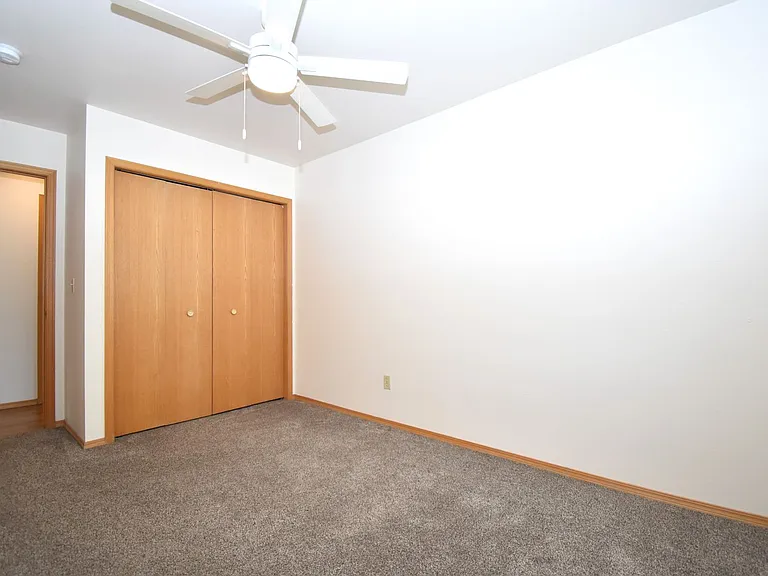 8 Michael Grove Ave #14 — Photo 9