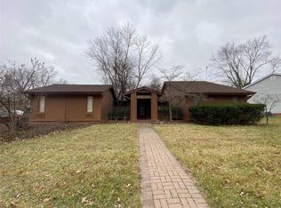 15011 Country Ridge Dr, Chesterfield, MO