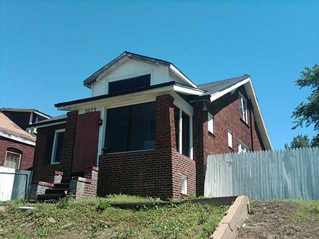1st image of 2621 Palm St