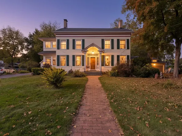 315 W Hurlbut Ave, Belvidere, IL 61008