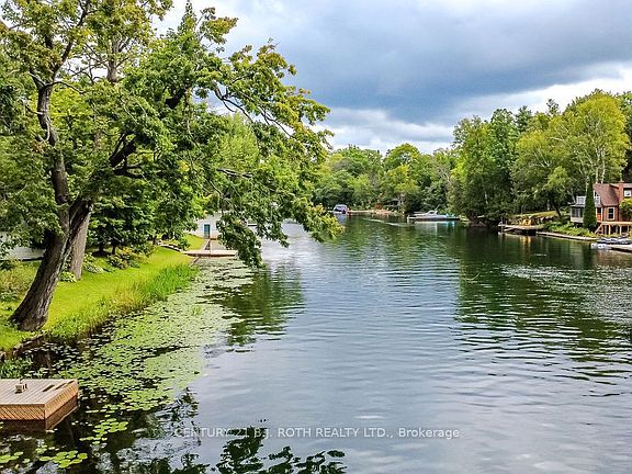 3rd image of 1133 Severn River Rd