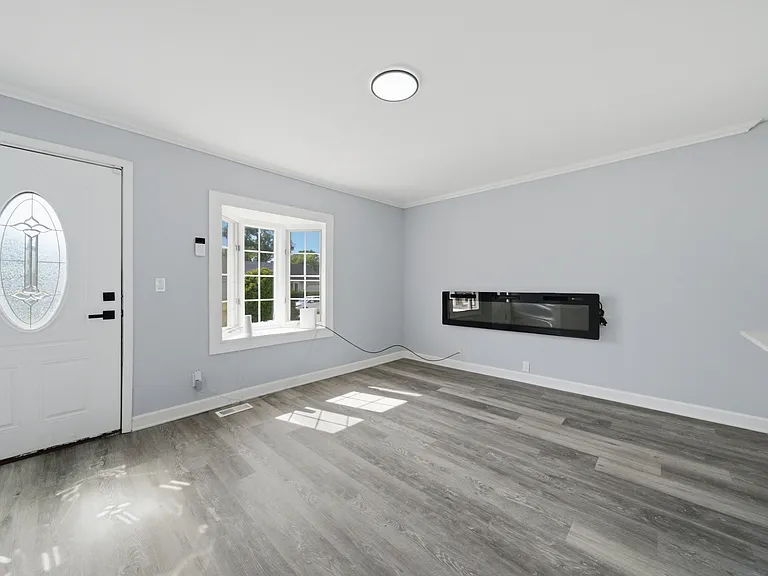 407 Laurel Ave — Photo 16