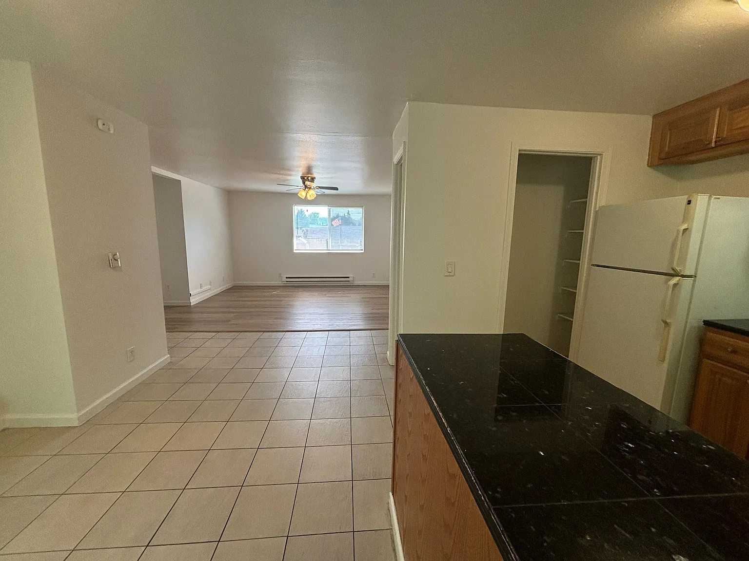 210 Chicago Blvd S — Photo 2