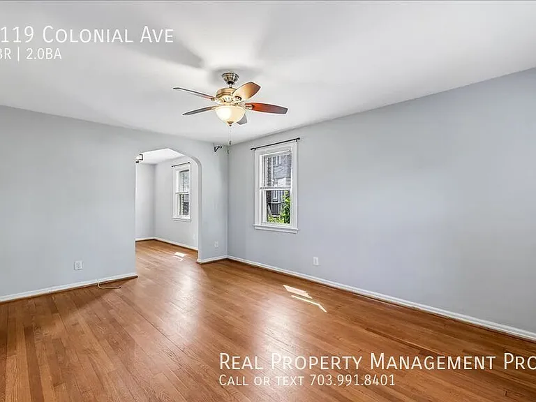 1119 Colonial Ave — Photo 10