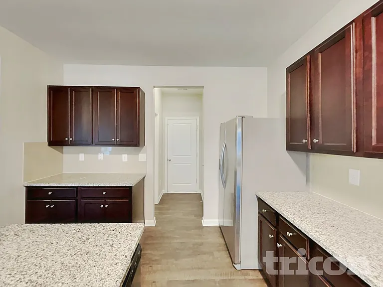 147 Southwind Ln — Photo 6