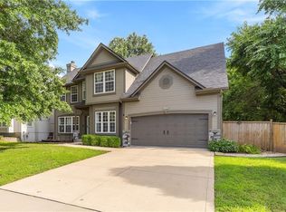 22217 W 51st St, Shawnee, KS 66226