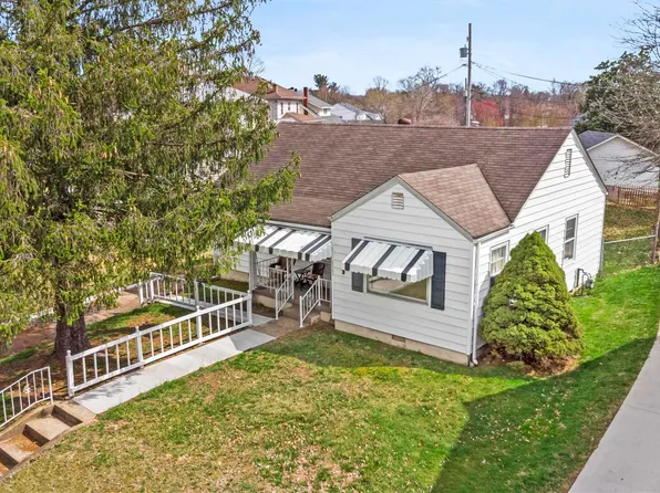2202 Crest St, Ashland, KY 41101