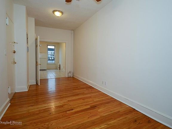 3rd image of 358 12th St APT 4R