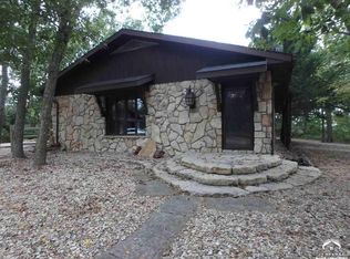 14599 27th St, Perry, KS 66073