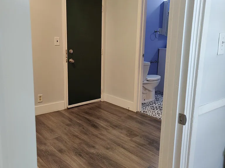2712 Emerson Ave S #1 — Photo 25