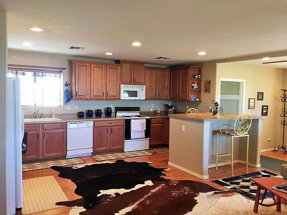 3rd image of 27603 N 205th Ave