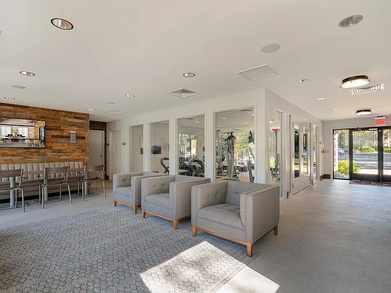 The Lakes Bellevue — Photo 18