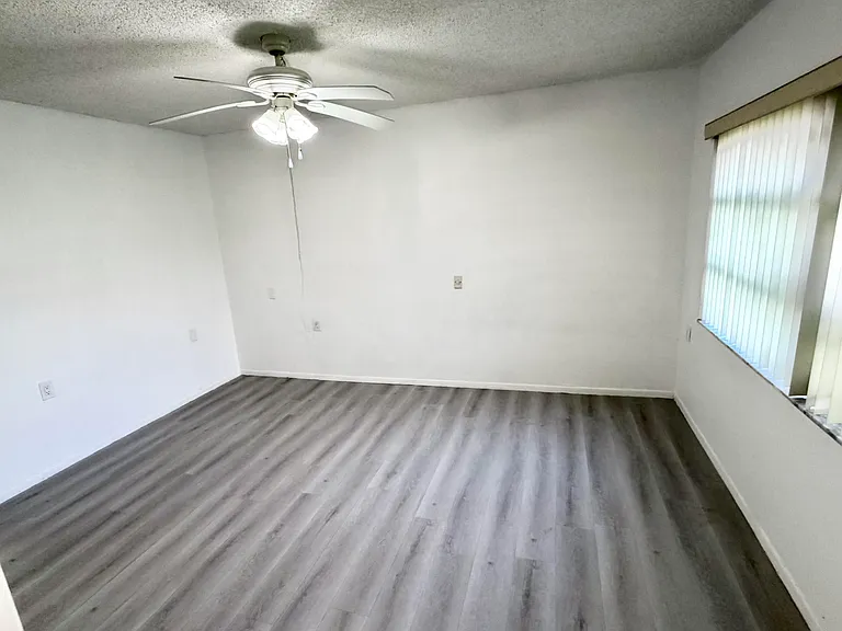 1101 Bahama Bnd #A1 — Photo 10