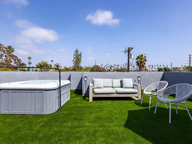 910 Nowita Pl — Photo 16