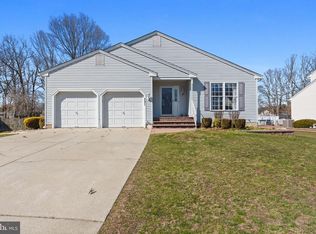 731 Tutor Ln, Williamstown, NJ 08094