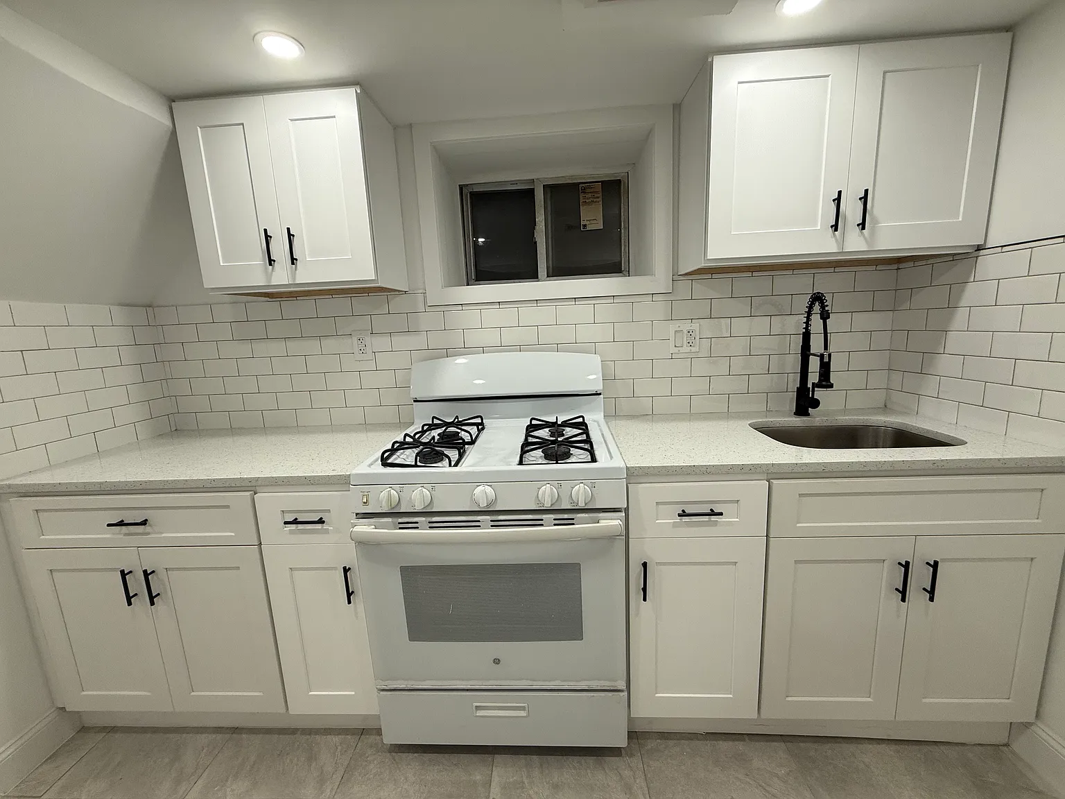 2 bed, $2,200 — Photo 1