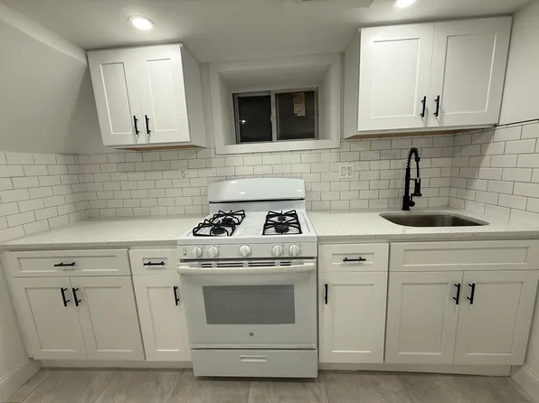 9718 Brisbin St #1B, Jamaica, NY 11435