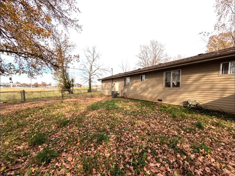 531 N Alexander Ave — Photo 9