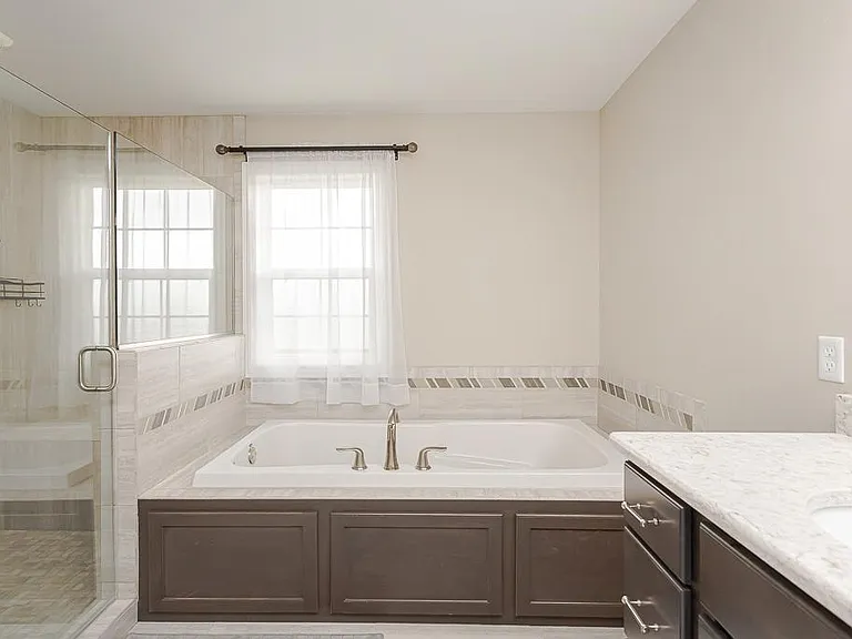 114 Valley Hall Dr — Photo 19