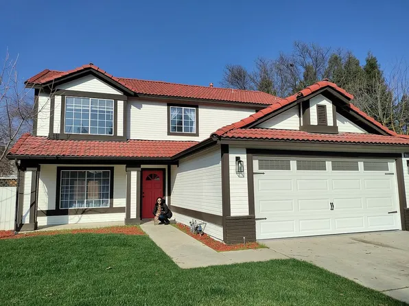 2291 Cromwell Ave, Clovis, CA 93611