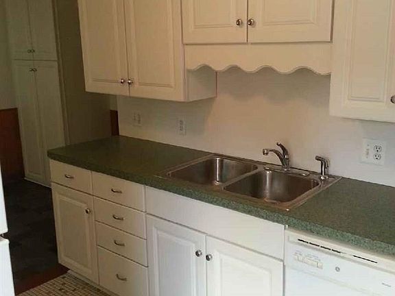 5th image of 50779 Holt St