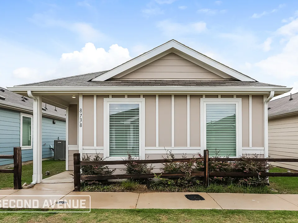 8738 Texas Risinger Dr