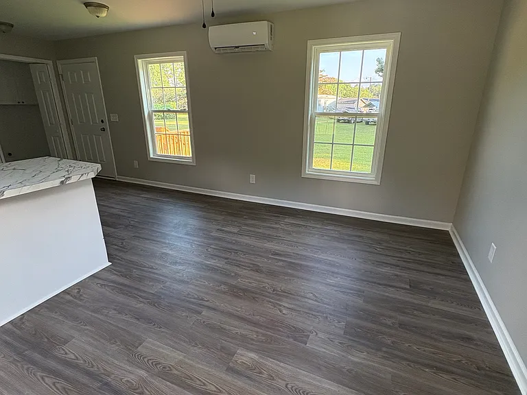4811 Wise Women Rd — Photo 2