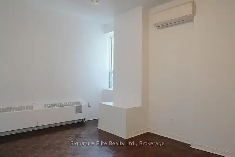 529 Danforth Ave #2A — Photo 3