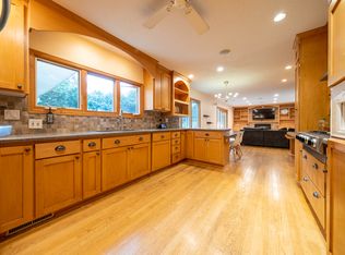 8817 Westmoreland Ln, Saint Louis Park, MN 55426